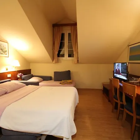 Guest house Koruna - Mali